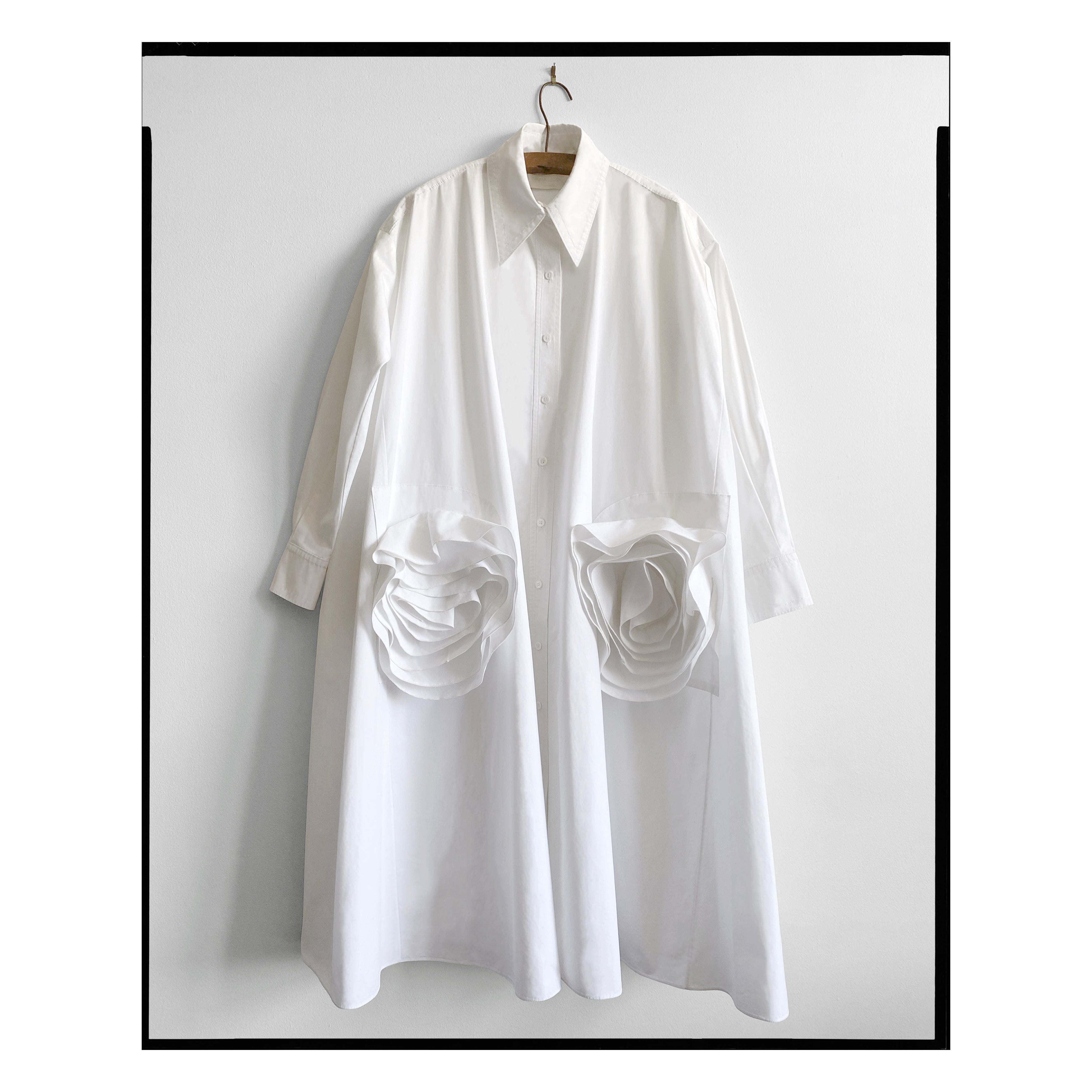 White Poplin Rose Pocket Trapeze Shirt Dress
