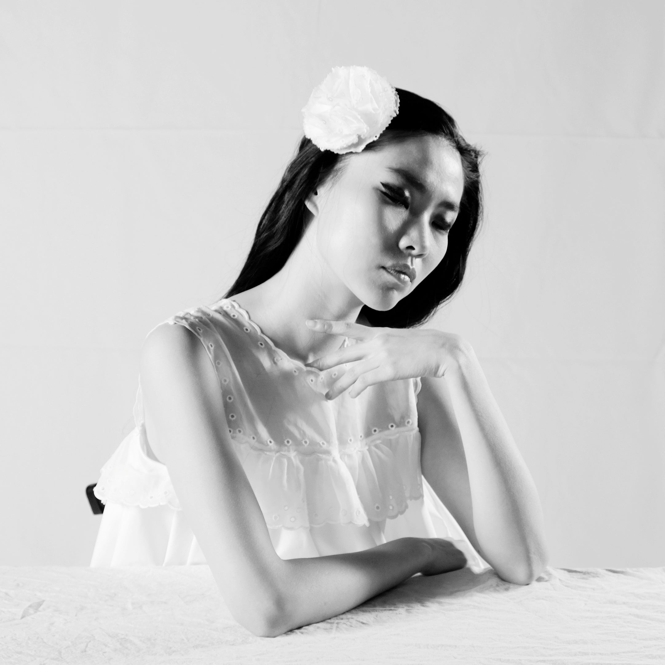 White San Gallo Organdy Floral Hair Clip